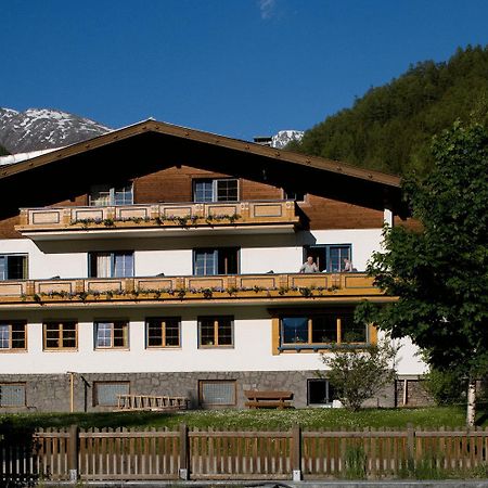 费瑞豪斯阿尔宾娜酒店 Kals-am Großglockner 外观 照片