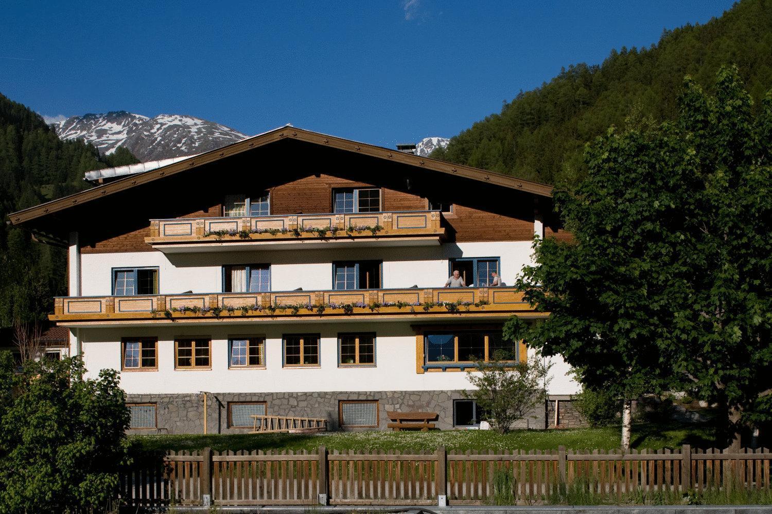费瑞豪斯阿尔宾娜酒店 Kals-am Großglockner 外观 照片